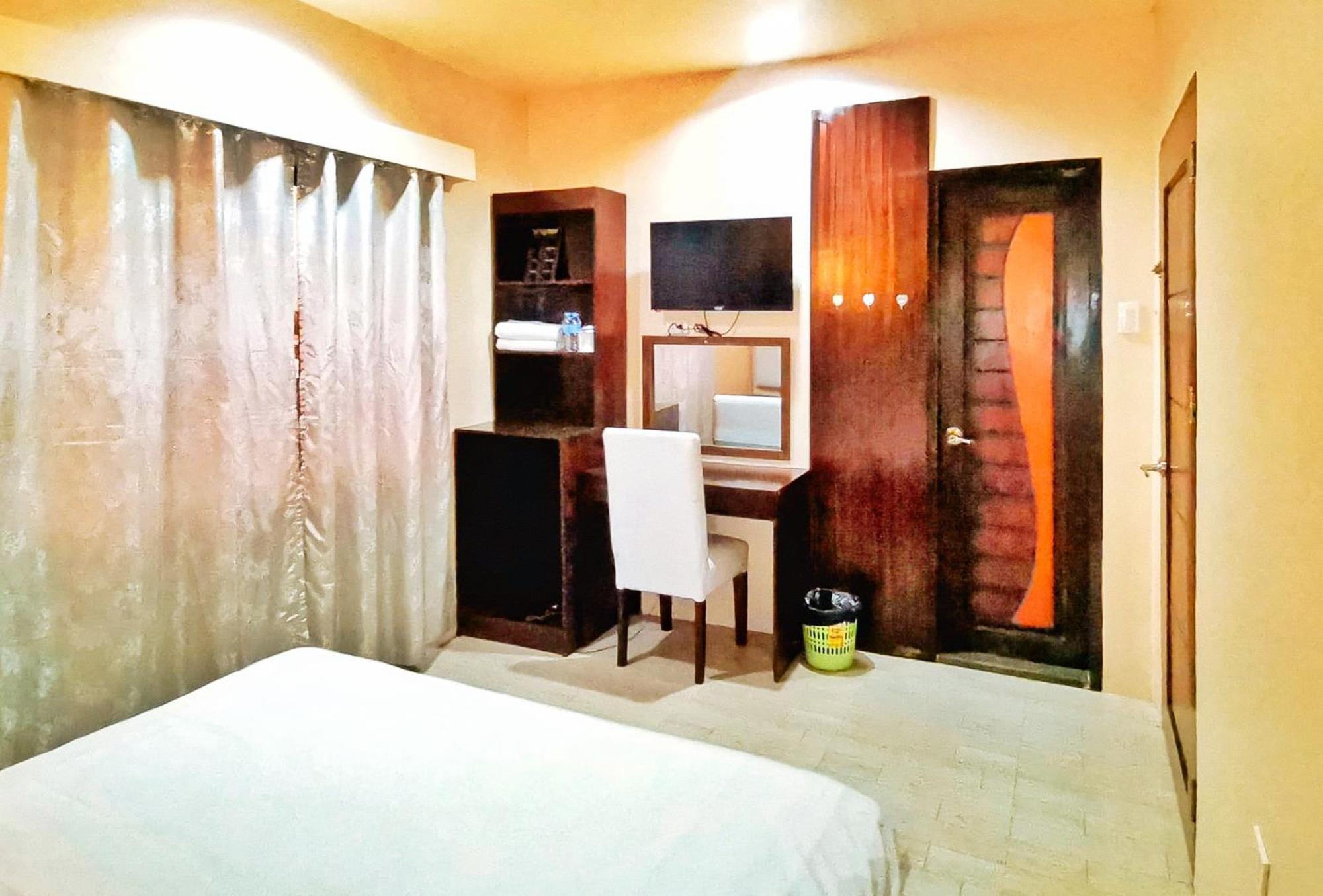 Reddoorz @ Jackie'S Hotel & Restaurant Ipil  Exterior foto